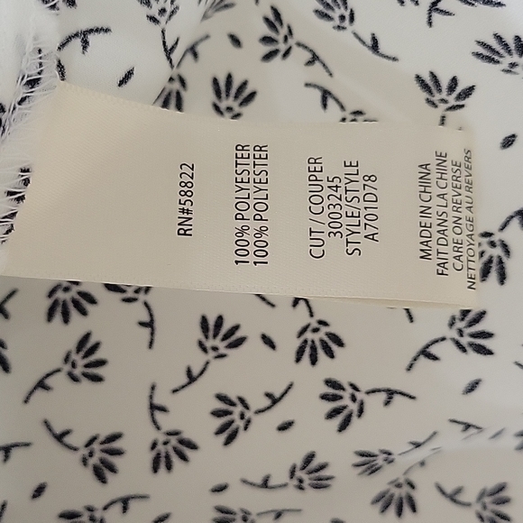 Max Studio Polyester Top. - Picture 5 of 5